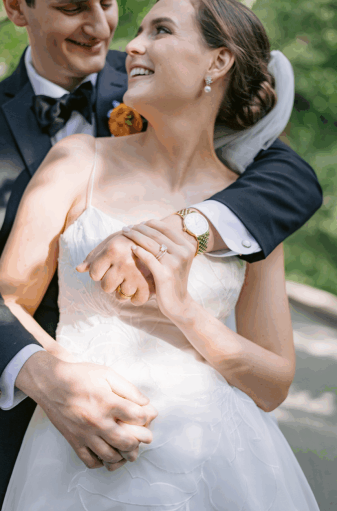 Bilingual wedding planner