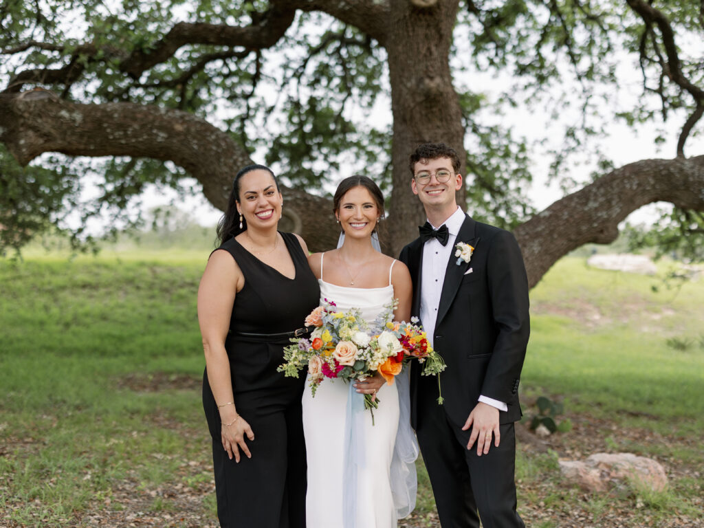 Austin wedding planner coordinating the wedding morning timeline