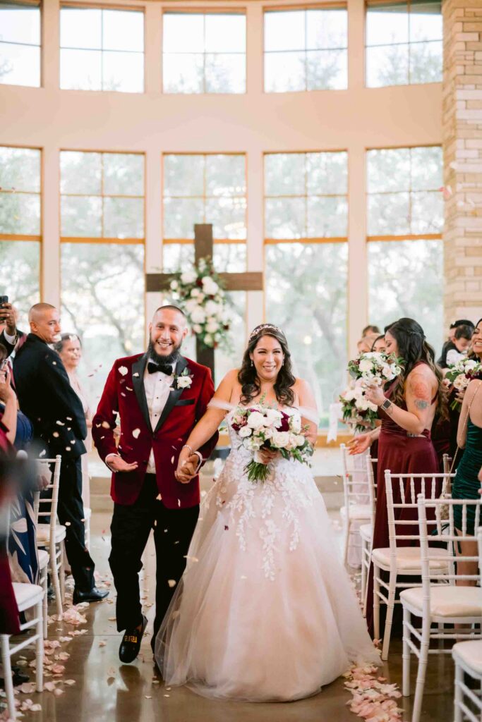 Canyonwood Ridge wedding ceremony in Chapel grounds